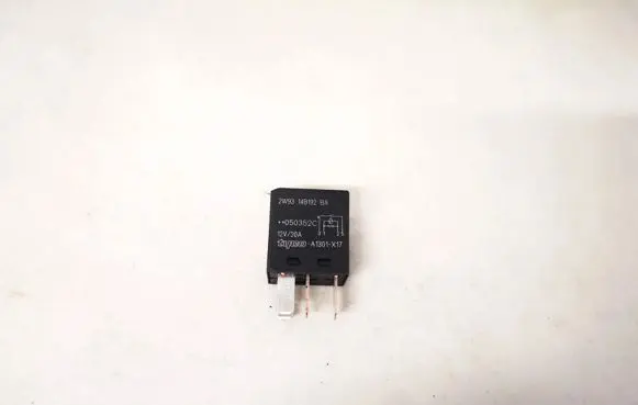 Ford Mondeo Mk III Other relay 2w9314b192ba a1301-x17