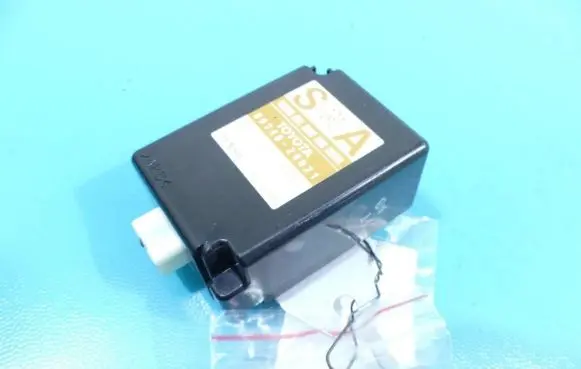 Toyota Sienna XL30 III Central body control module 89740-28021 IMPRK1257046