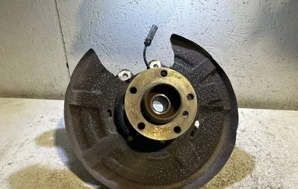 BMW 5 F10 F11 Rear wheel hub