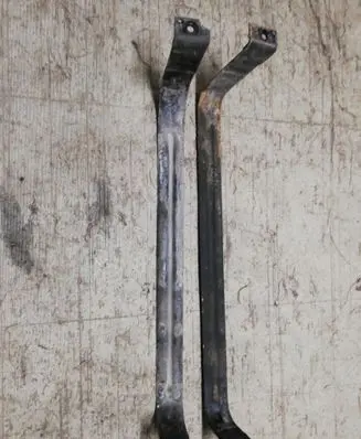 Chrysler Grand Voyager V Fuel tank mounting bracket 