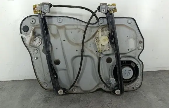 Volkswagen Touran I Front door window regulator with motor 