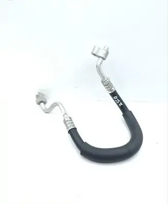 Chrysler Pacifica Air conditioning (A/C) pipe/hose 68239136AA