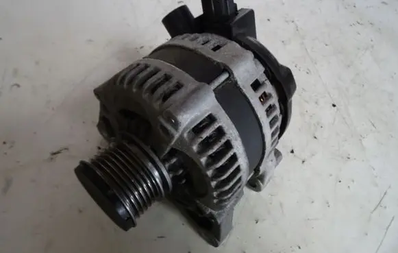 Ford Kuga II Generator/alternator