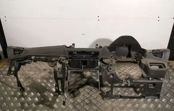 Ford Kuga II Dashboard