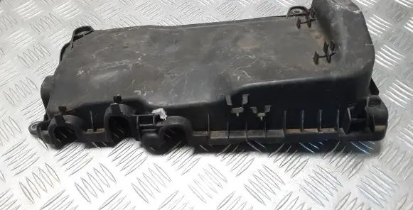 Nissan Navara D23 Rocker cam cover 175B13641R