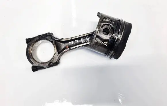 Nissan Primera Piston with connecting rod