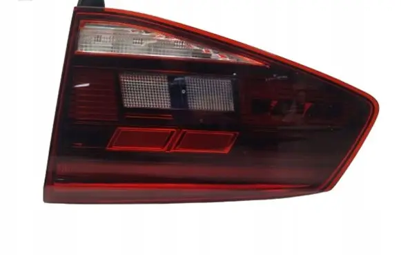 Volkswagen PASSAT B8 Rear/tail lights 3G9945094K