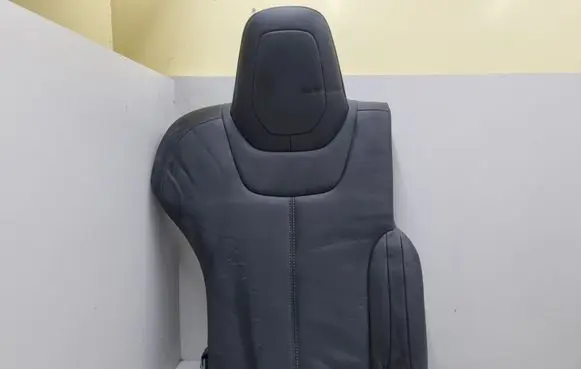 Tesla Model S Rear seat AG148438A 13DEC16