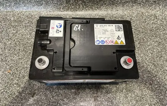 Porsche Cayenne (9Y0 9Y3) Car battery 9Y0915105M P019482 1119C1LF0223
