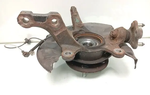 Honda CR-V Front wheel hub spindle knuckle 57450T1E