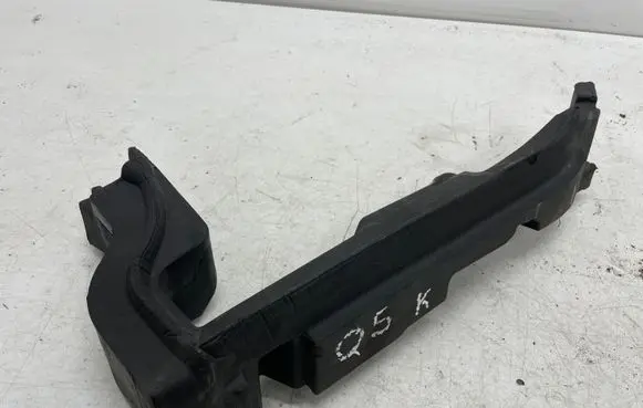 Audi Q5 SQ5 Other engine bay part 8R0823731A