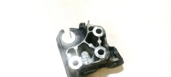 Ford Focus Engine mounting bracket 6m516030ba