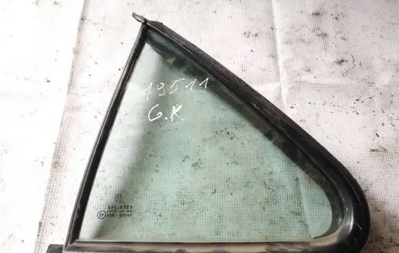 Peugeot 406 Rear vent window glass as2