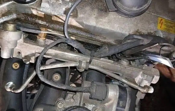 SsangYong Actyon Fuel main line pipe A161078345 A1620783323