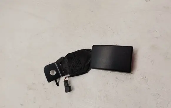 BMW 2 F22 F23 Rear seatbelt buckle 7408949