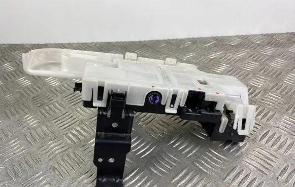 Volvo XC90 Positive wiring loom 3346674