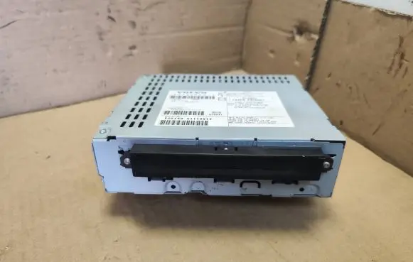 Volvo V50 CD/DVD changer 30732600 51119512 34W518A