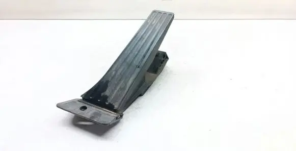 BMW X1 E84 Accelerator throttle pedal 6860785 35426860785