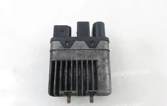 Volkswagen Transporter - Caravelle T5 Coolant fan relay 