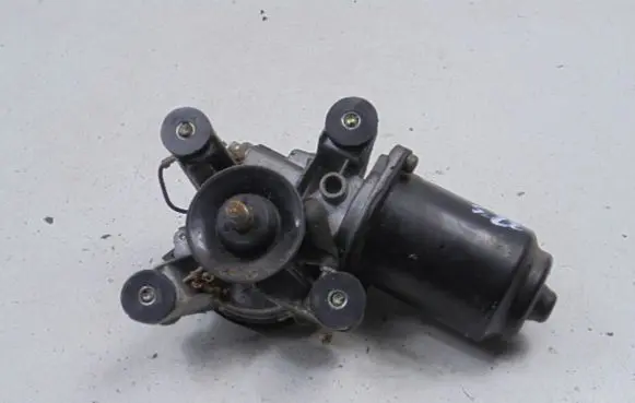 Mazda 323 Front wiper linkage and motor