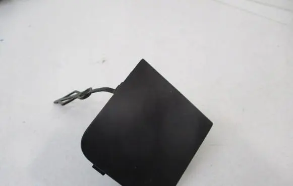 Citroen Berlingo Front tow hook cap/cover 9676515677