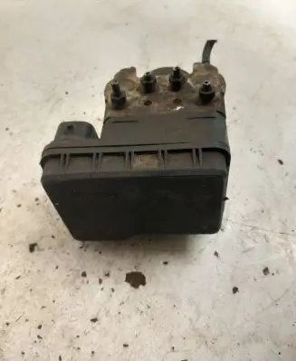 Toyota RAV 4 (XA20) ABS Pump 44510-42080