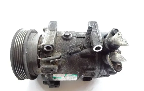 Nissan Qashqai Air conditioning (A/C) compressor (pump) 926009865R