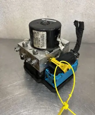 Renault Scenic III - Grand scenic III Master brake cylinder