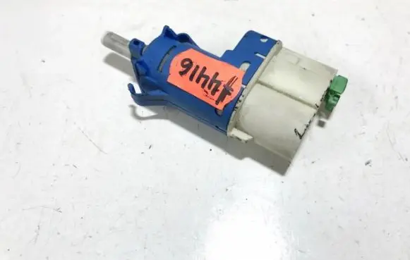Ford Focus Brake pedal sensor switch 3m5t9c872ac 3m5t-9c872-ac
