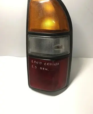Toyota Land Cruiser (HDJ90) Rear/tail lights E189016 6054