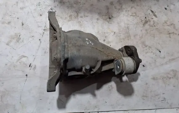 Mercedes-Benz E W212 Rear differential A2043500414