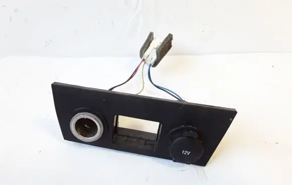 KIA Ceed 12 V Socket (front) 846171H010