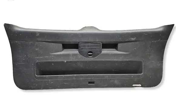 Volkswagen Touareg II Tailgate trim 7P6867601