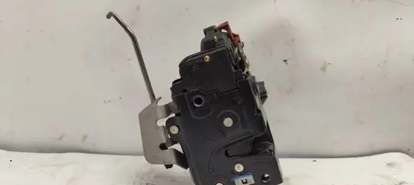 Audi A4 S4 B6 8E 8H Rear door lock 8E0839015C