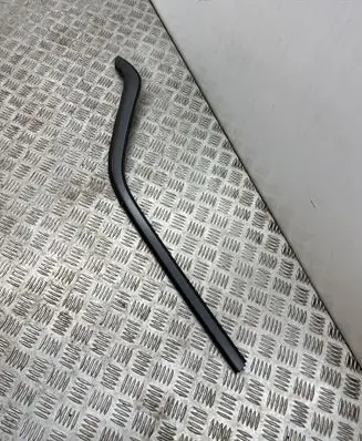 Jeep Compass Rear side glass trim 5XQ42XS9AF P38S7ZAF VXQ40DX8AF