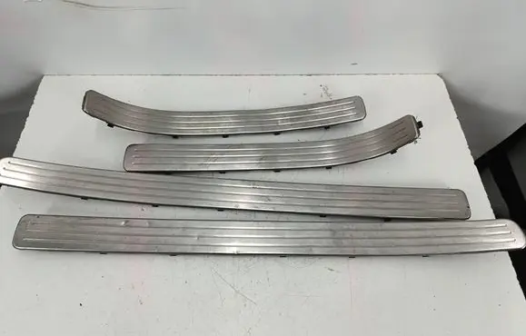 Volkswagen Touareg I sill trim set (inner) 7L0853656A