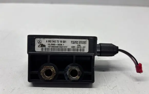 Mercedes-Benz C W203 ESP acceleration yaw rate sensor A0025427218