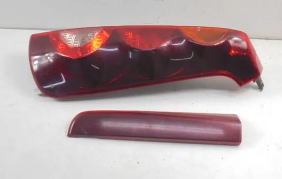 Nissan Note (E11) Rear/tail lights 220-16752