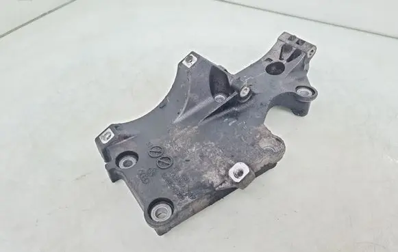 Volkswagen Touran I Generator/alternator bracket 038903143AF