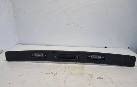 Volvo XC60 Trunk door license plate light bar 30753341