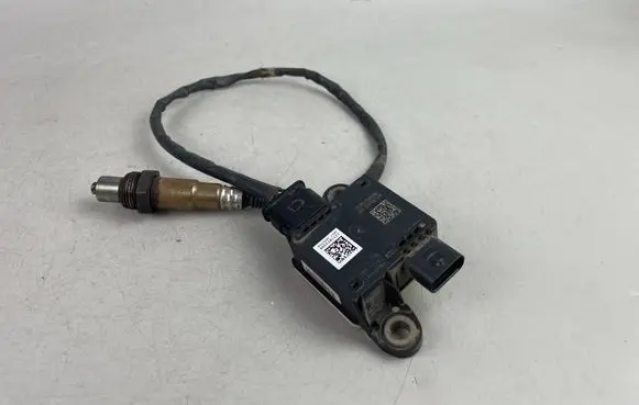 Volkswagen Golf VIII Lambda probe sensor 05L906261D