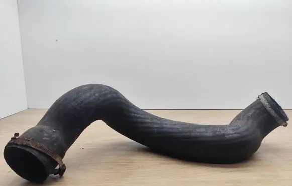 Volvo XC70 Intercooler hose/pipe 30792545