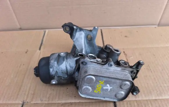 Fiat 500X Oil filter mounting bracket 55236756