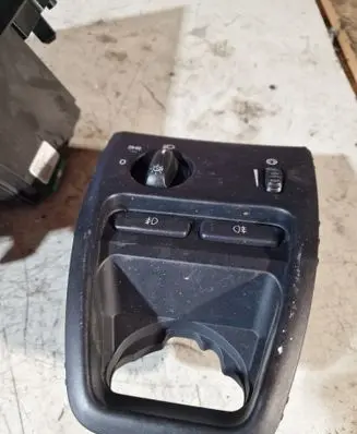 Volvo XC90 Light switch 30739302