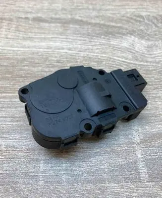 Audi A4 S4 B8 8K Air flap motor/actuator K9749005 18112009