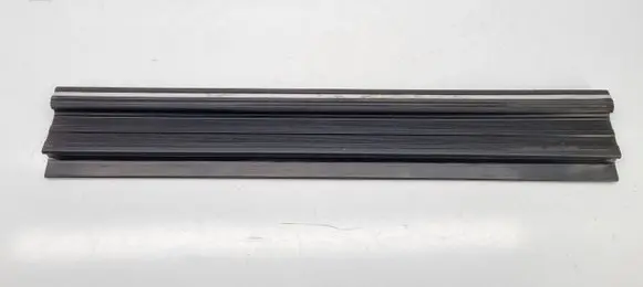 Mercedes-Benz S W126 Rear sill trim cover