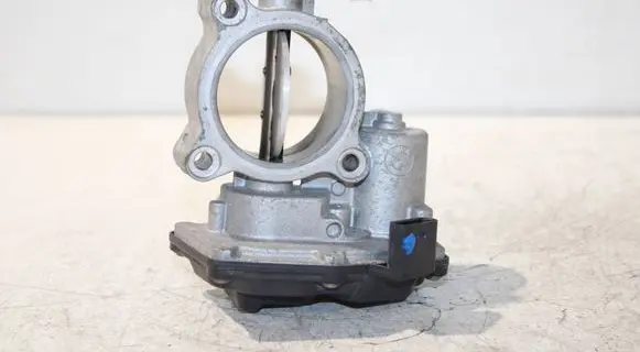 BMW X3 F25 Throttle valve 7810752