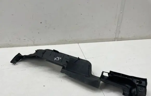 Audi A4 S4 B9 8W Fender end trim 8W0821169