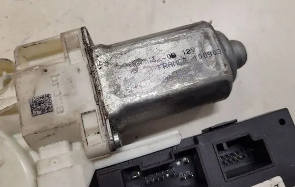 Ford Focus C-MAX Front door window regulator motor 3M5T14B533DE 999053103 5WK11501E