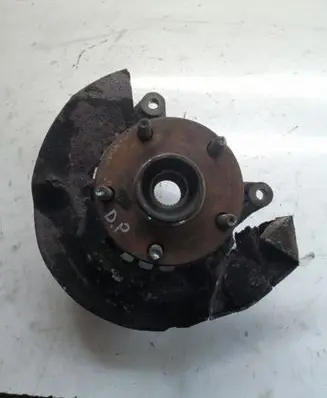 Toyota Avensis Verso Front wheel hub spindle knuckle